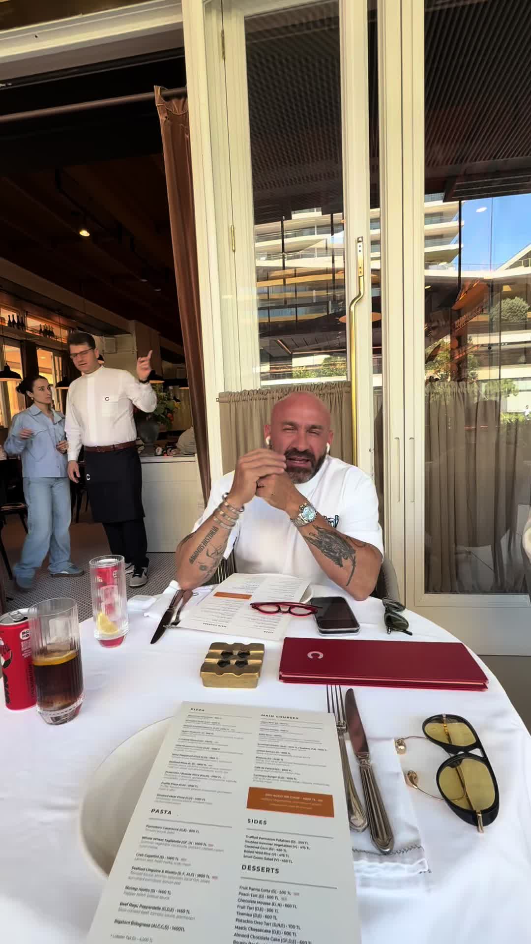@Pedro Ferriz