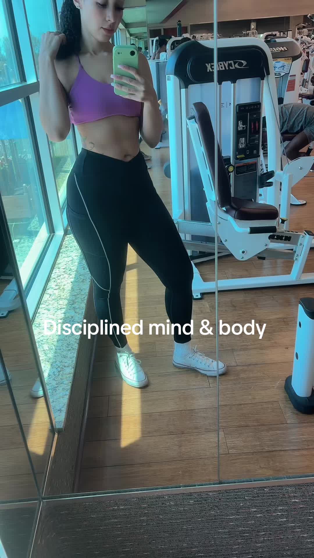 @auriauna