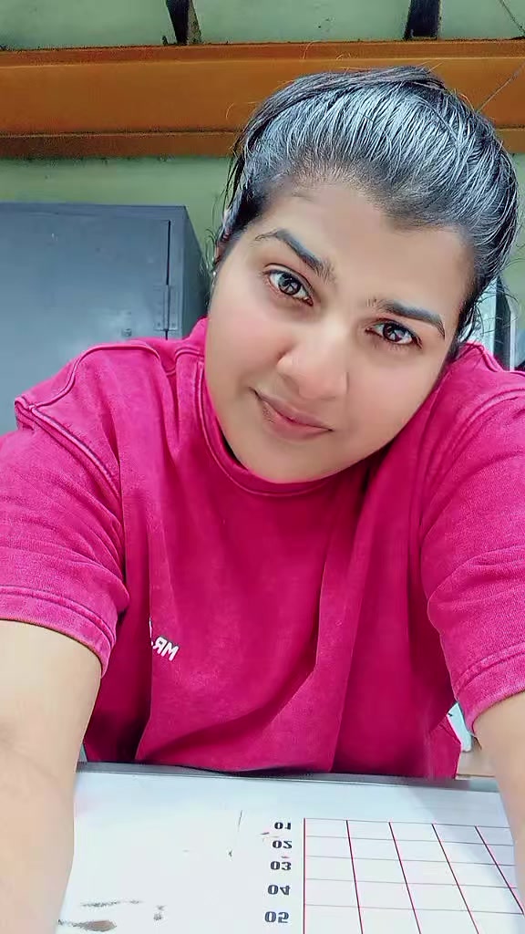 @❤️ 🧚 මලී 👩🦰 🌺🫰