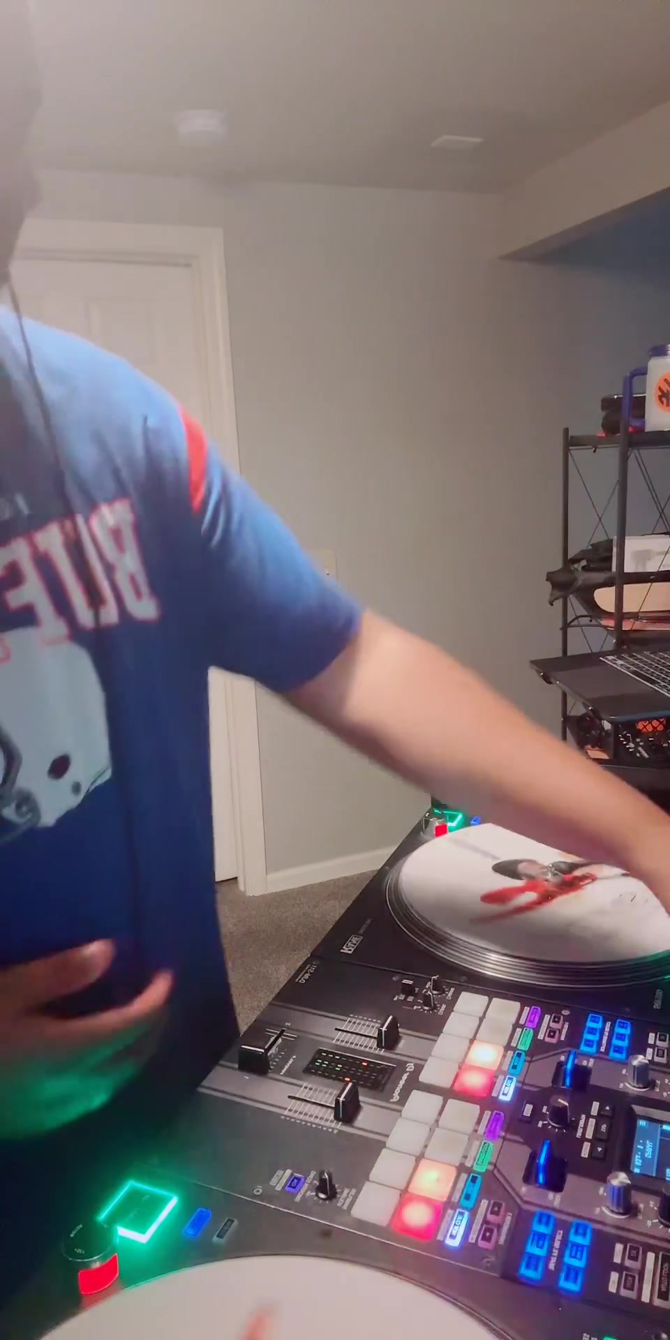 @DJ SMITTY HOLLA 🫡