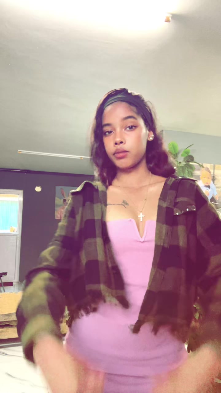 @Mᥫ᭡