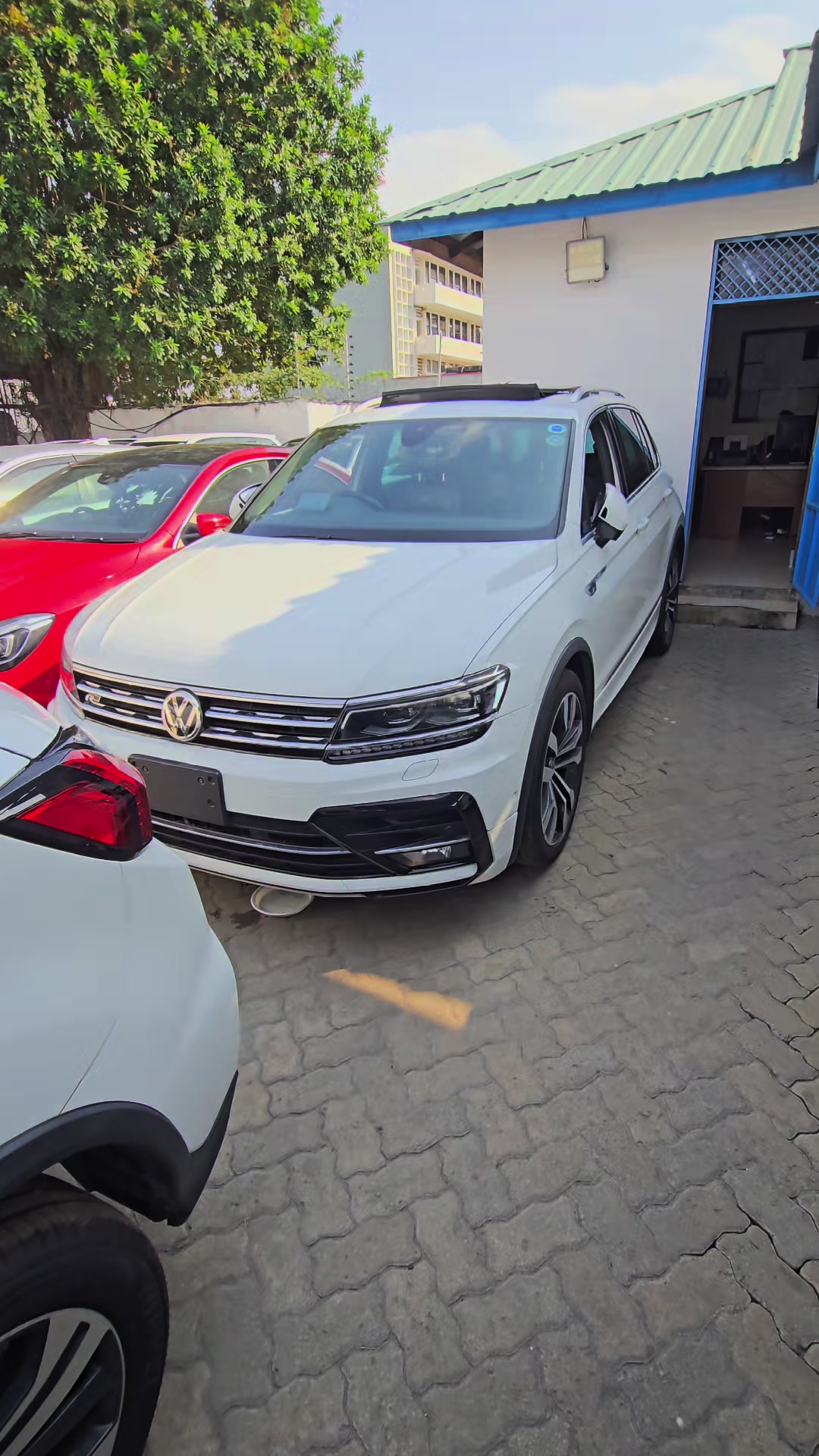 @classic motors ke