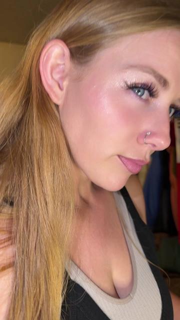 @Blondie