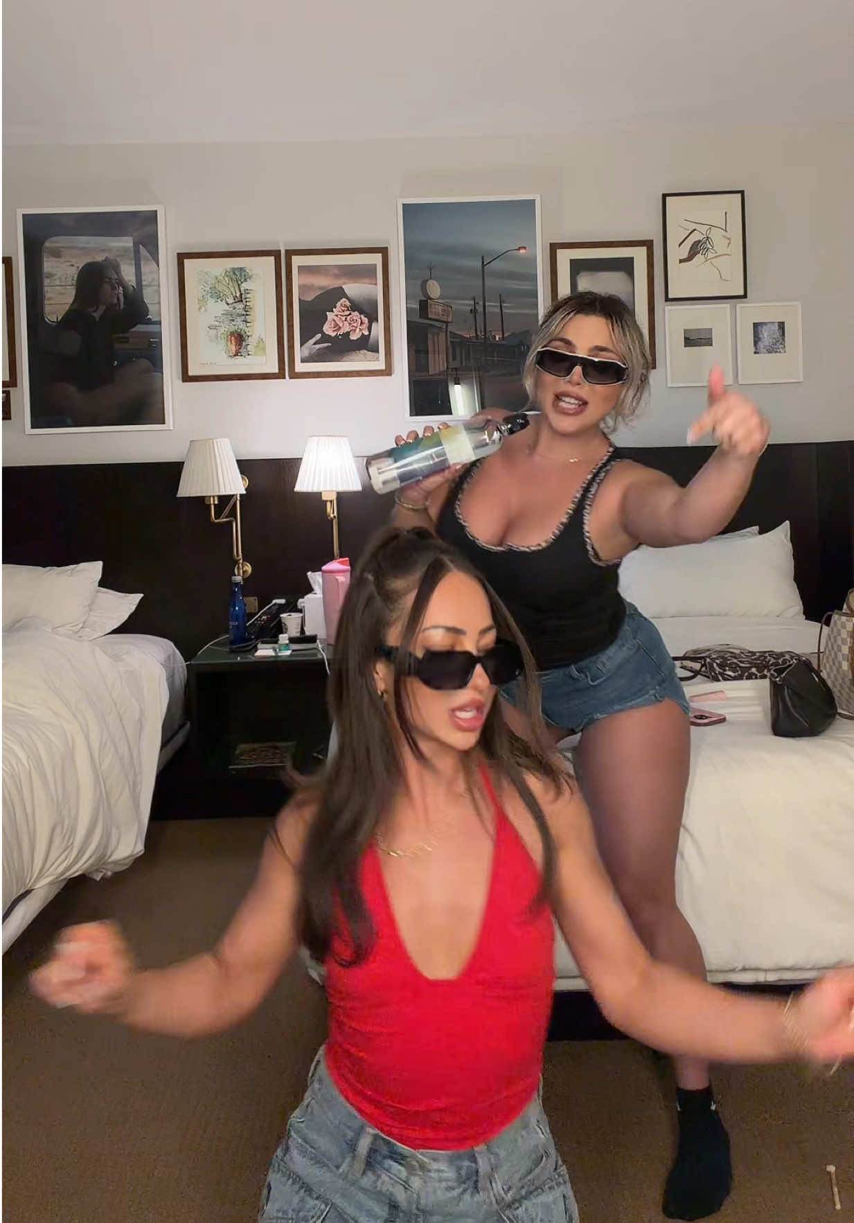 @AraQueenBae