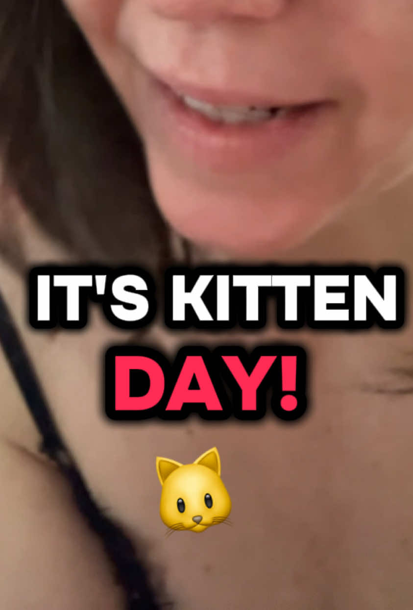 @ShelliSitsWeirdly
