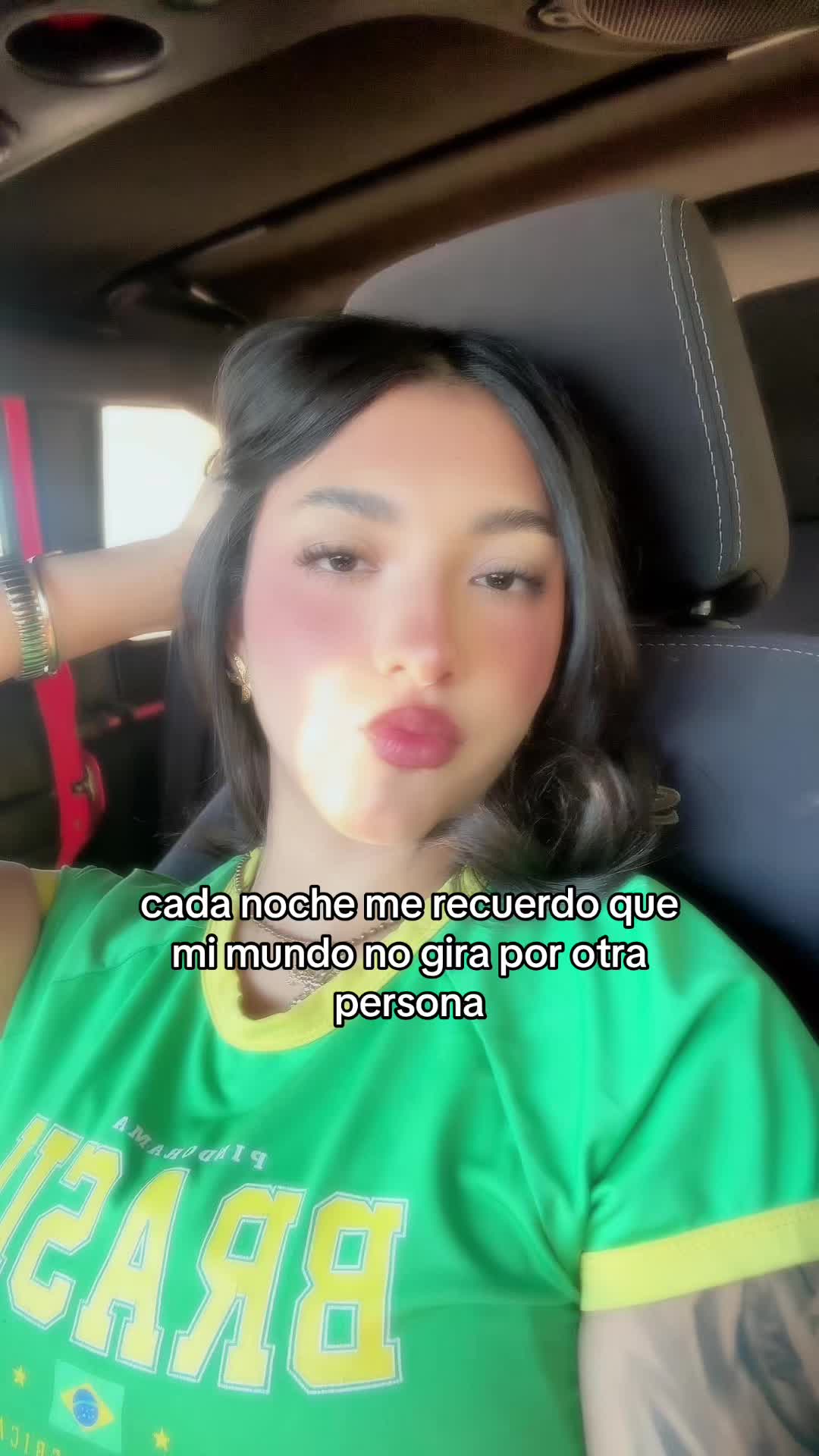 @Janelyyy