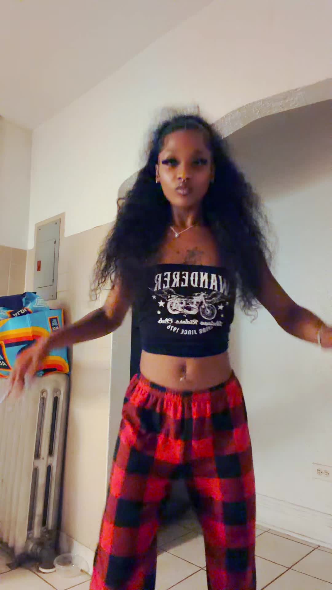@daniyalashon