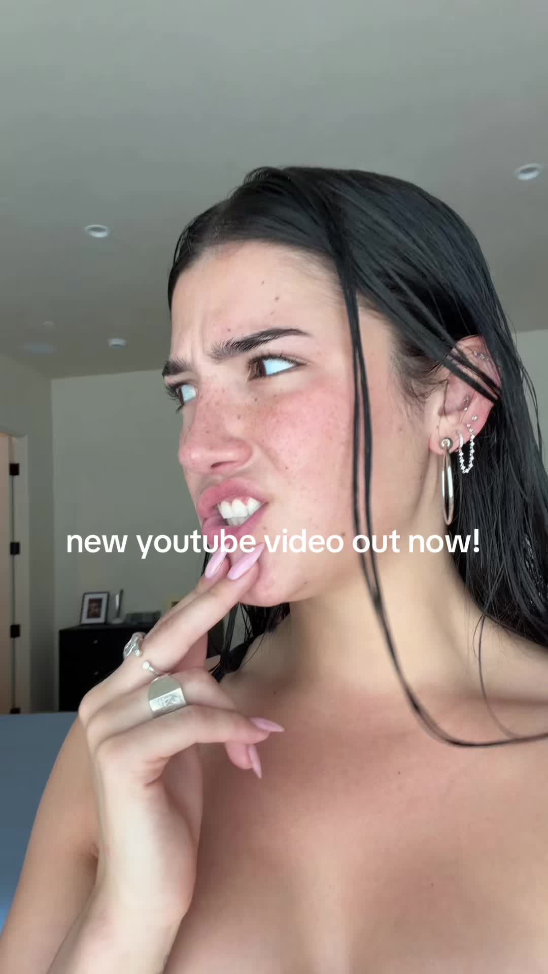 @charli d&rsquo;amelio