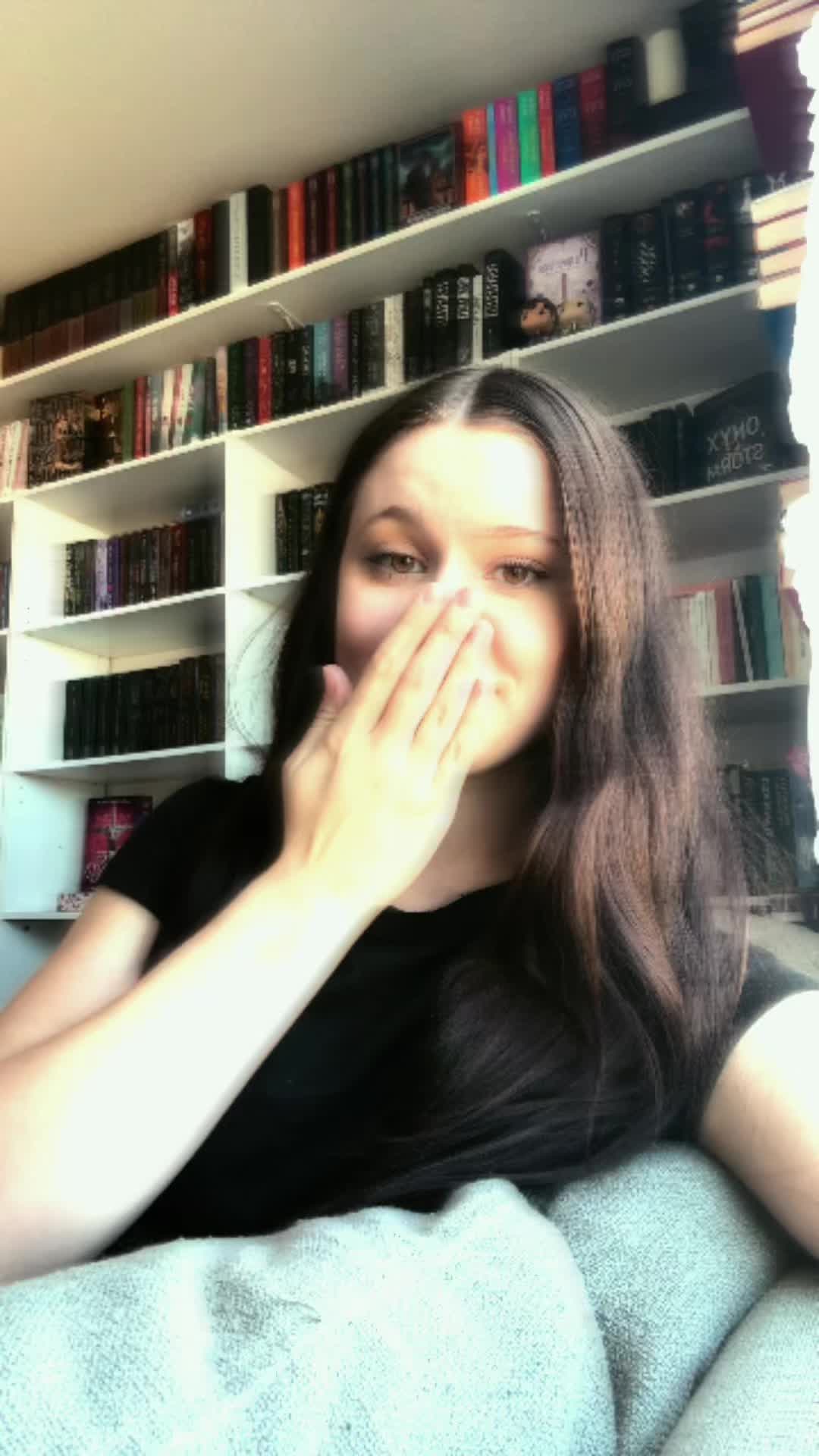 @sarah.bear.reads