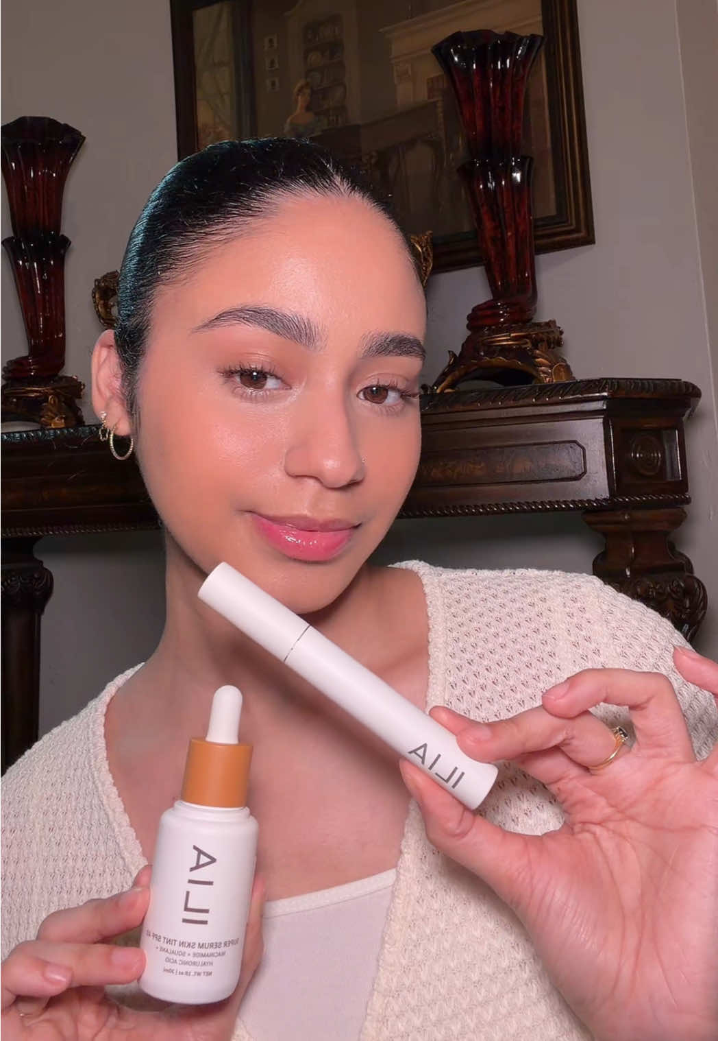 @Erika 🦢 &bull; Beauty Creator