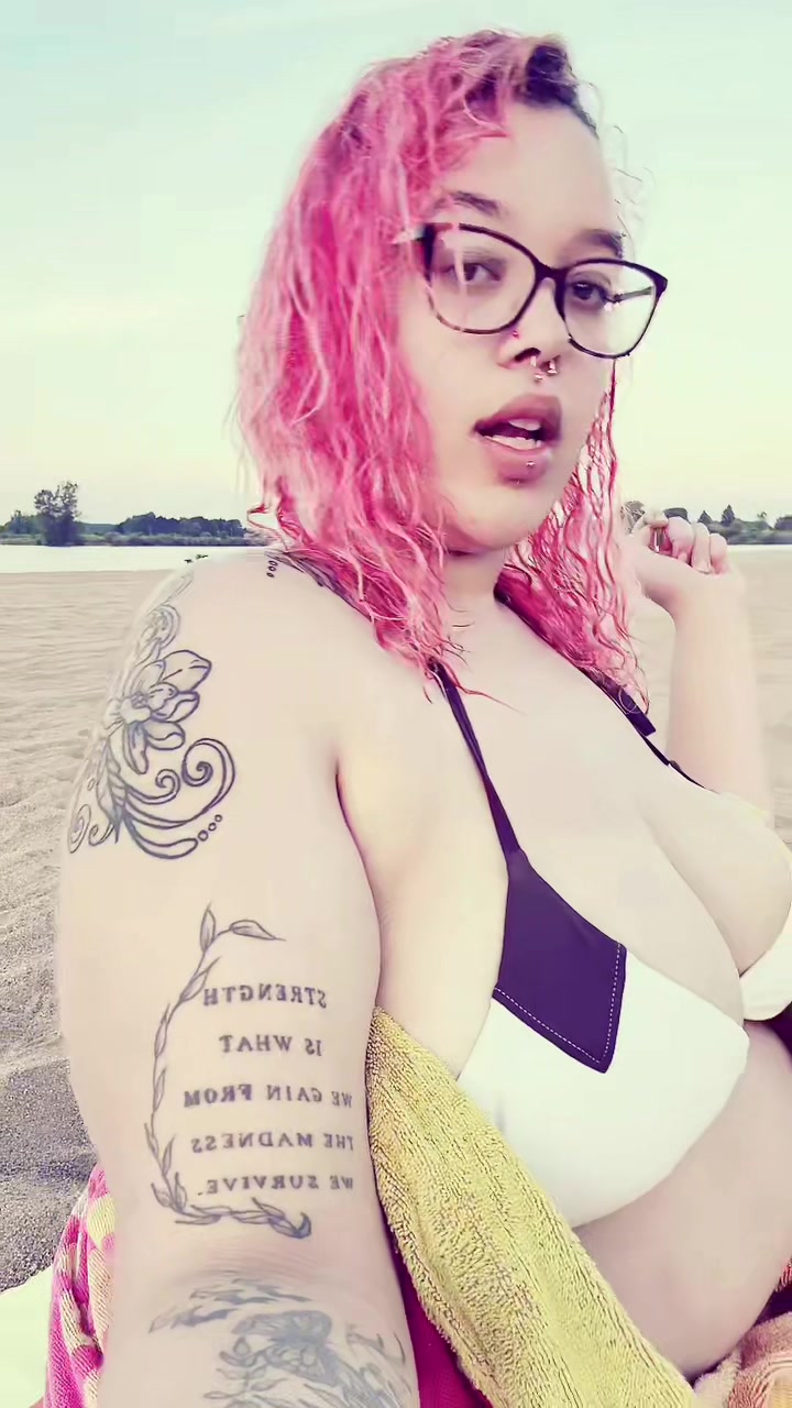 @thickbbria