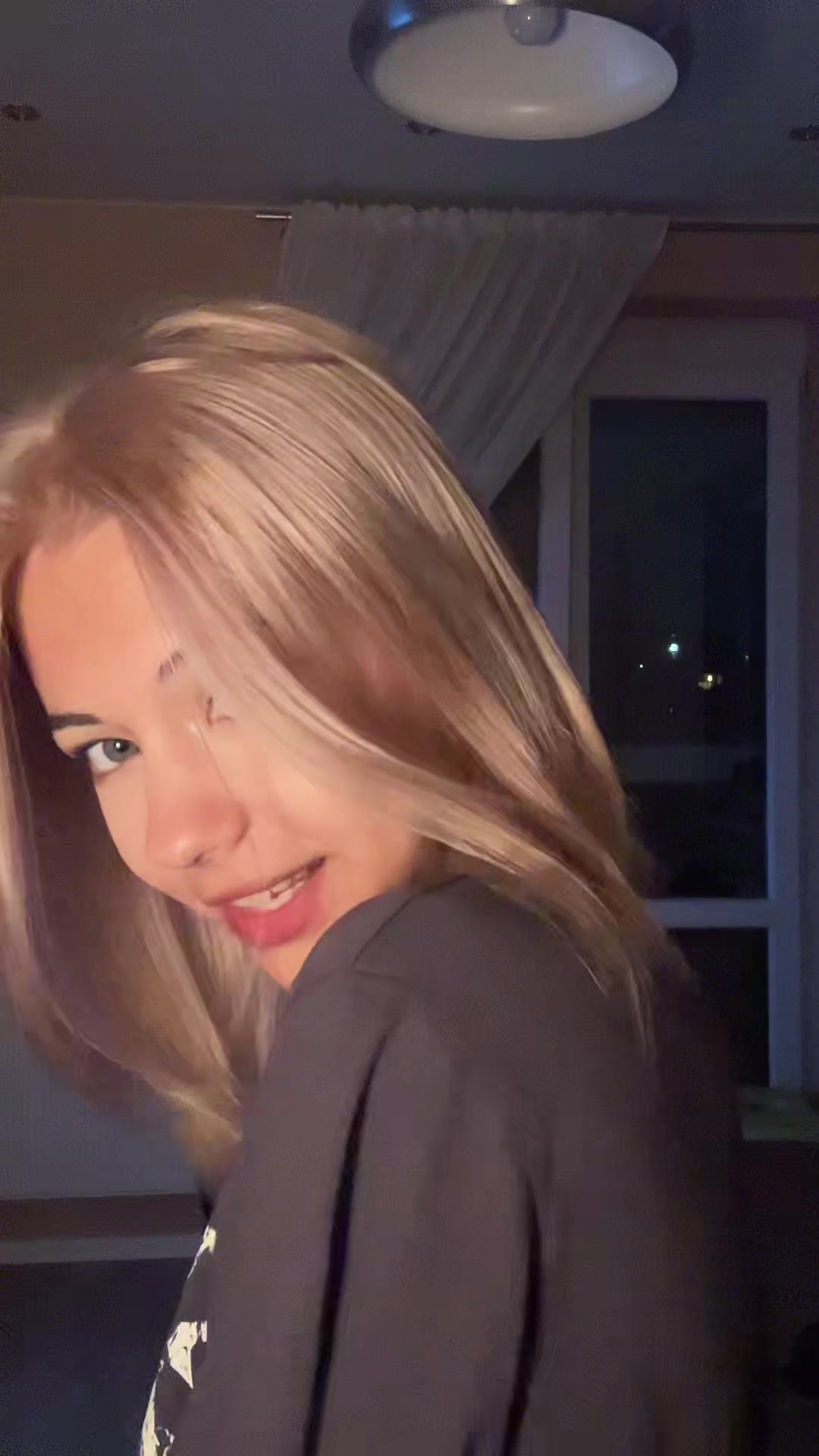 @Лола 🐾
