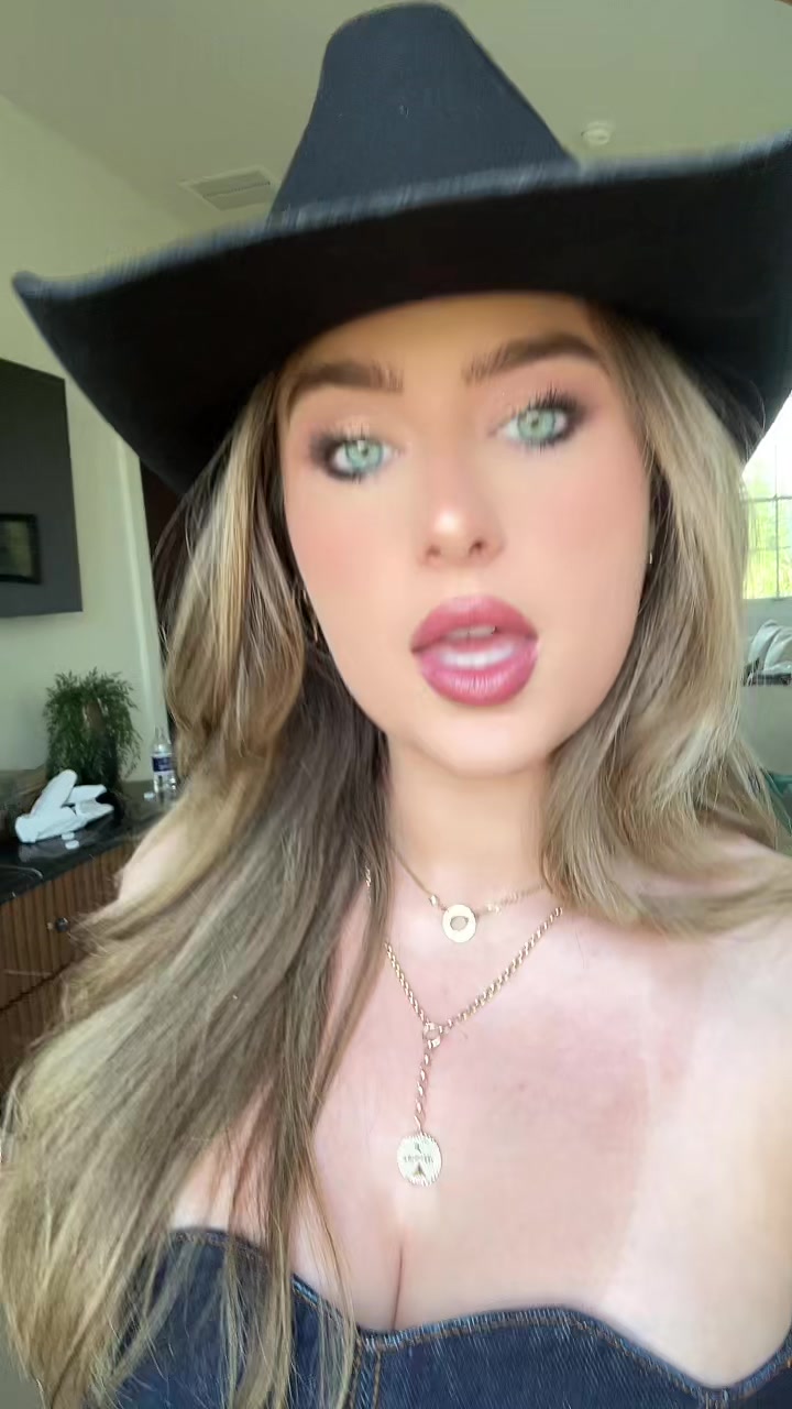 @sophia