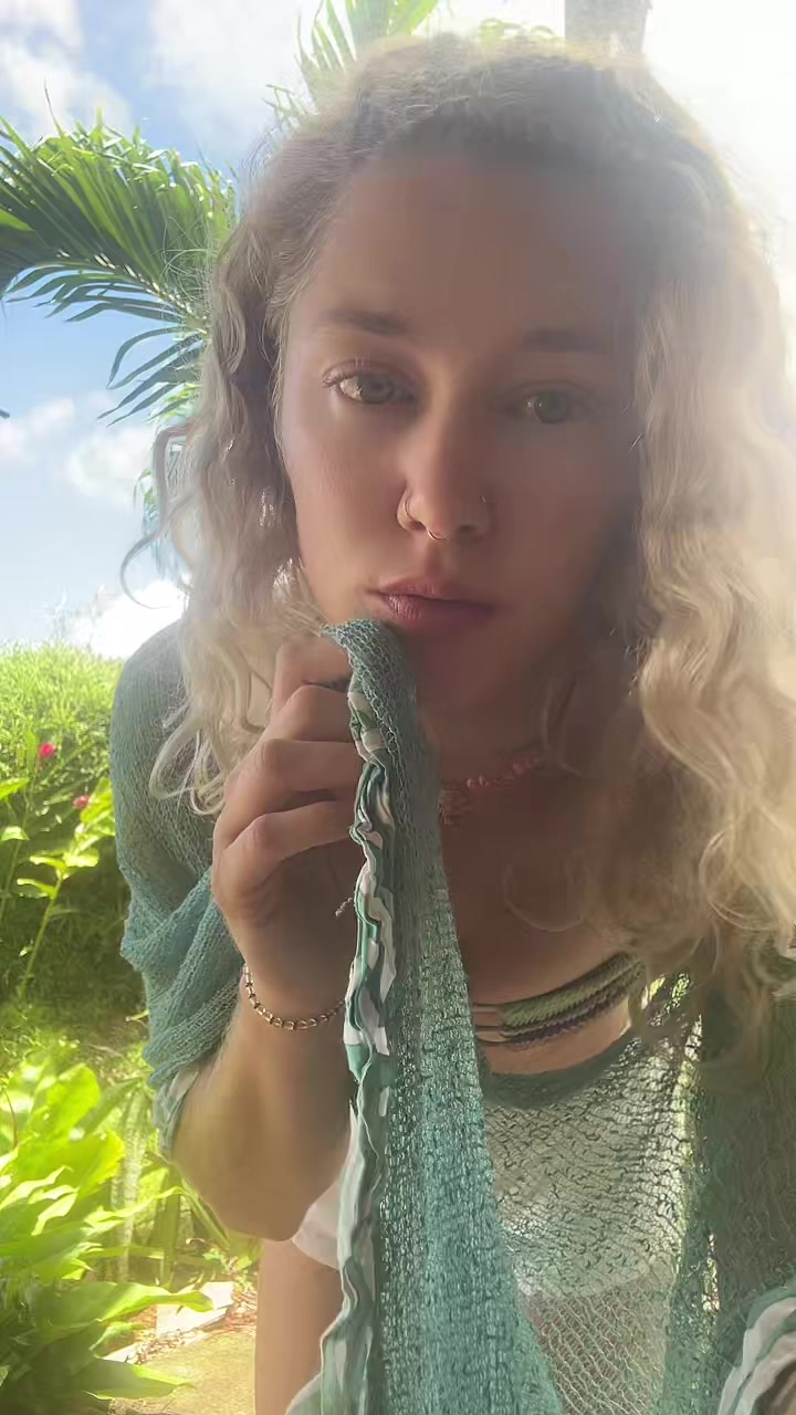 @Rae