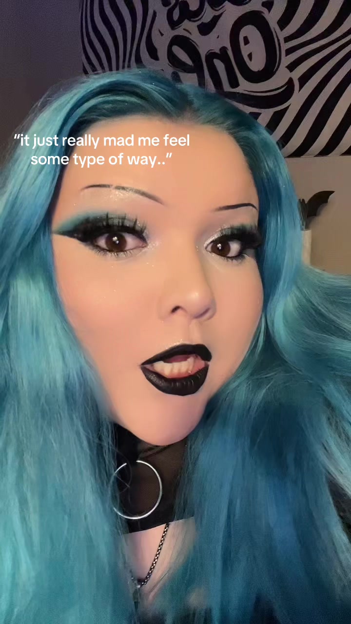 @artisticacids