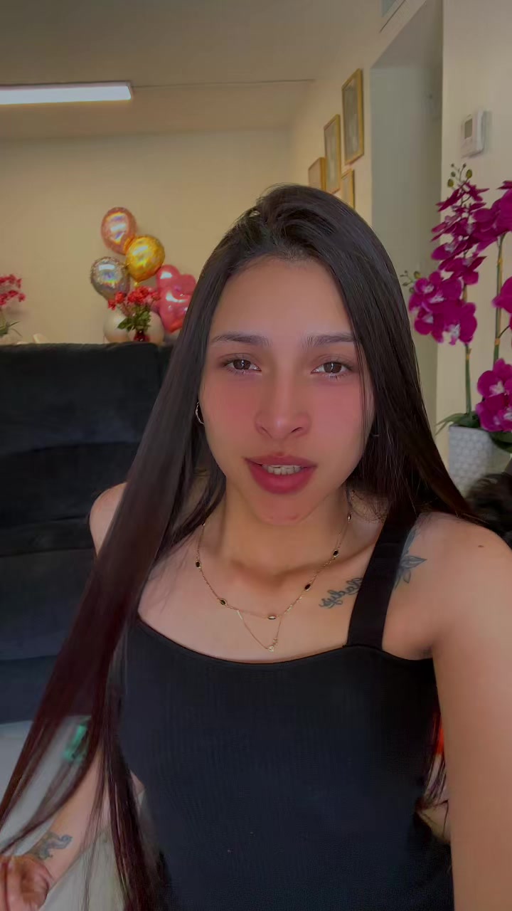 @leydiLaura