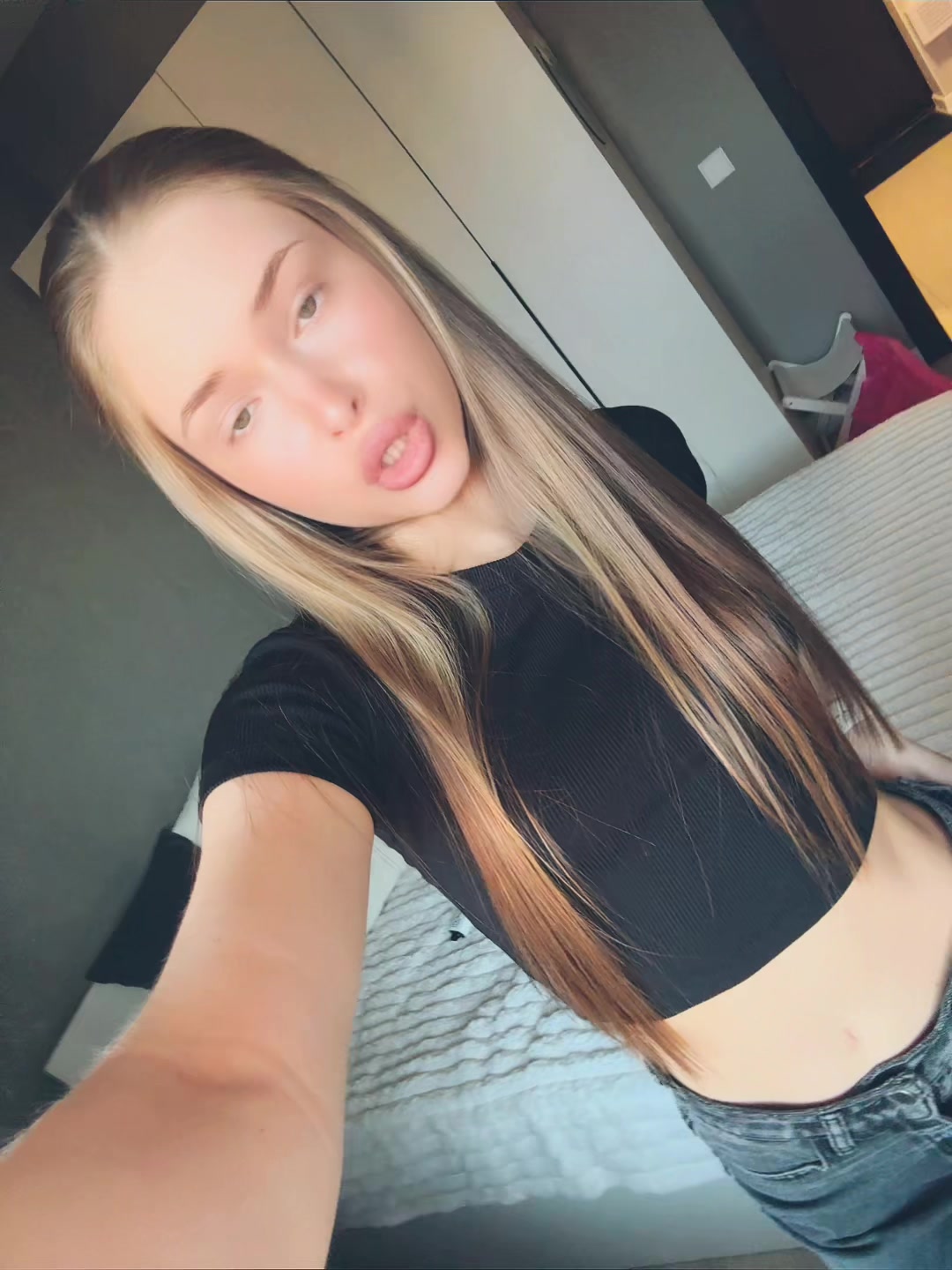 @мила