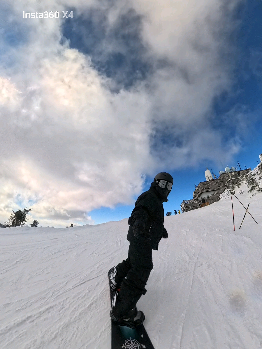 @El Shino_Snowboarder