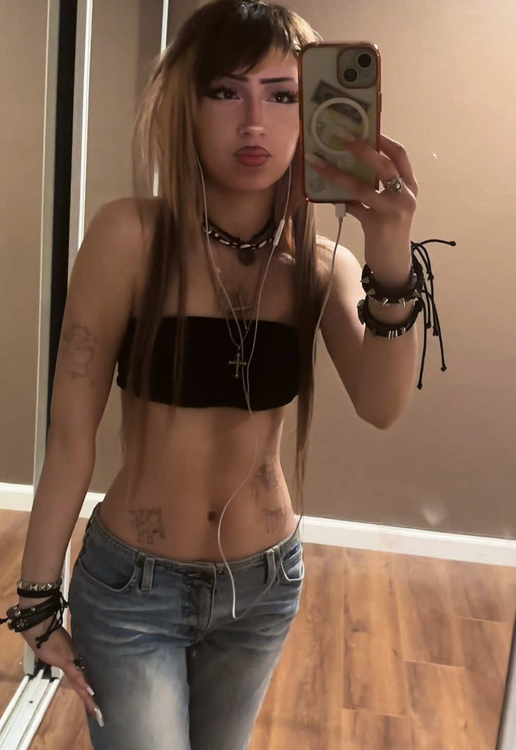 @Emma Paz