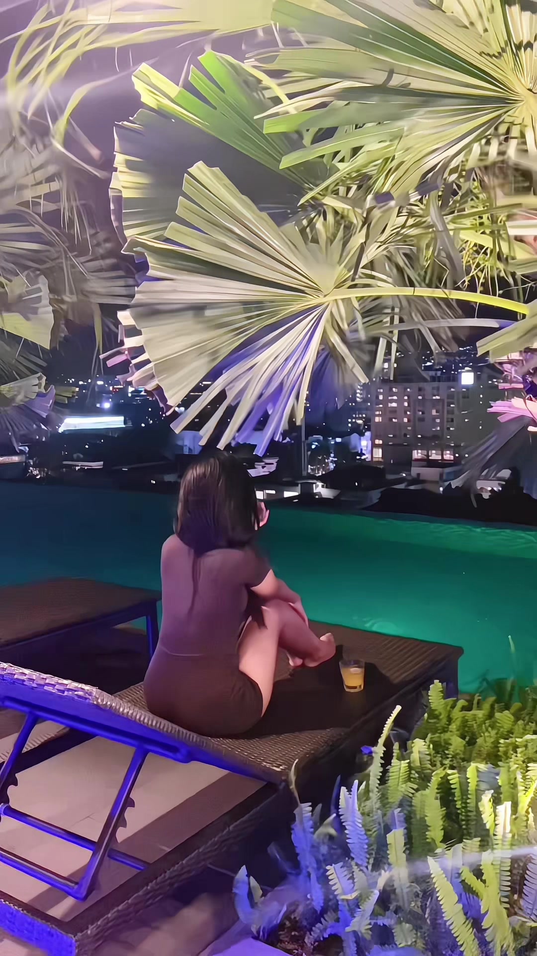 @putri | yoga enthusiast