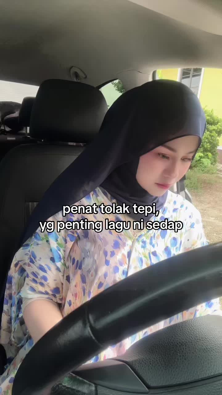 @Nadia Aryantie 95
