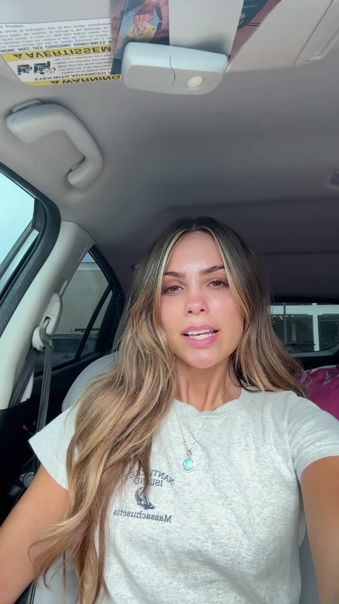 @EllieDickson