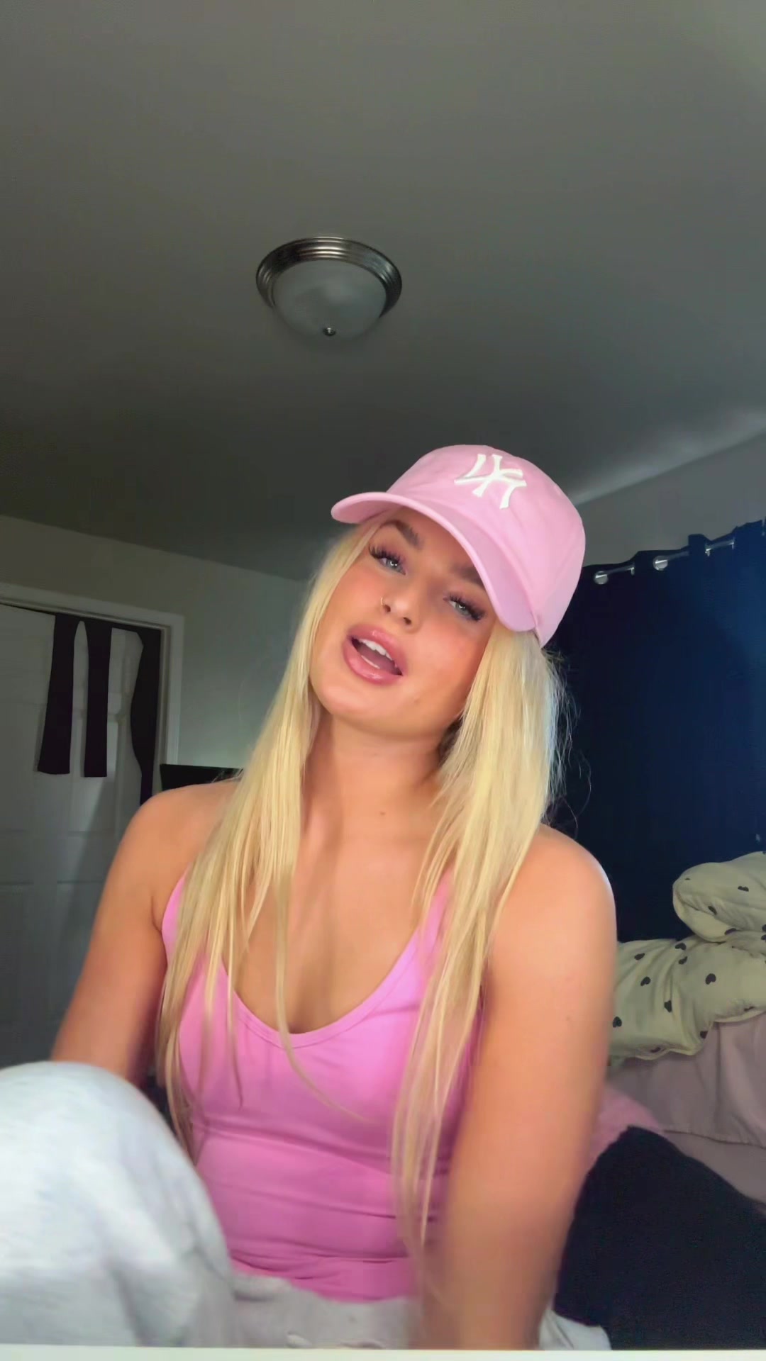 @Klaudia Gillette