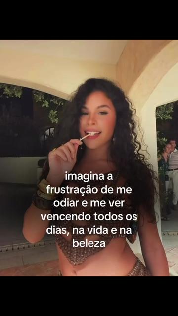 @Priscila Evellyn