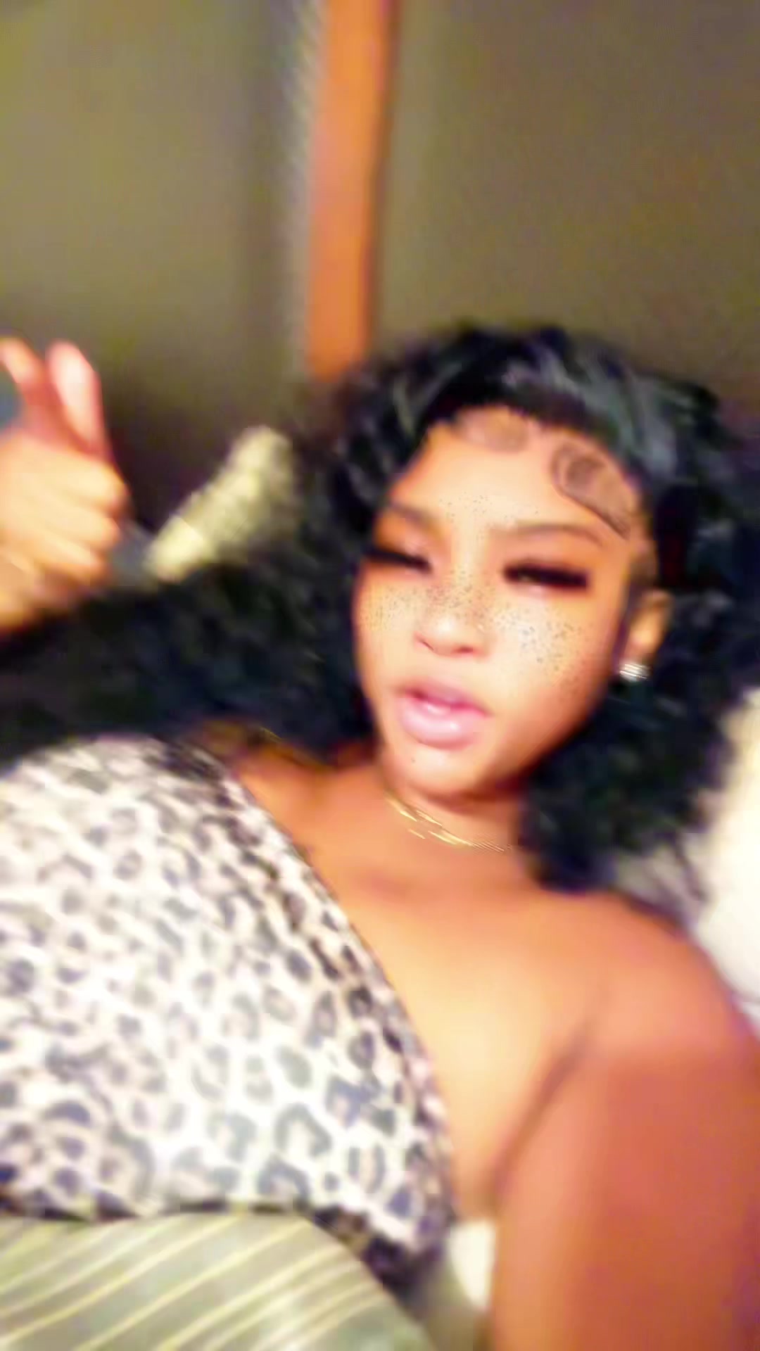 @_.tayskiiho