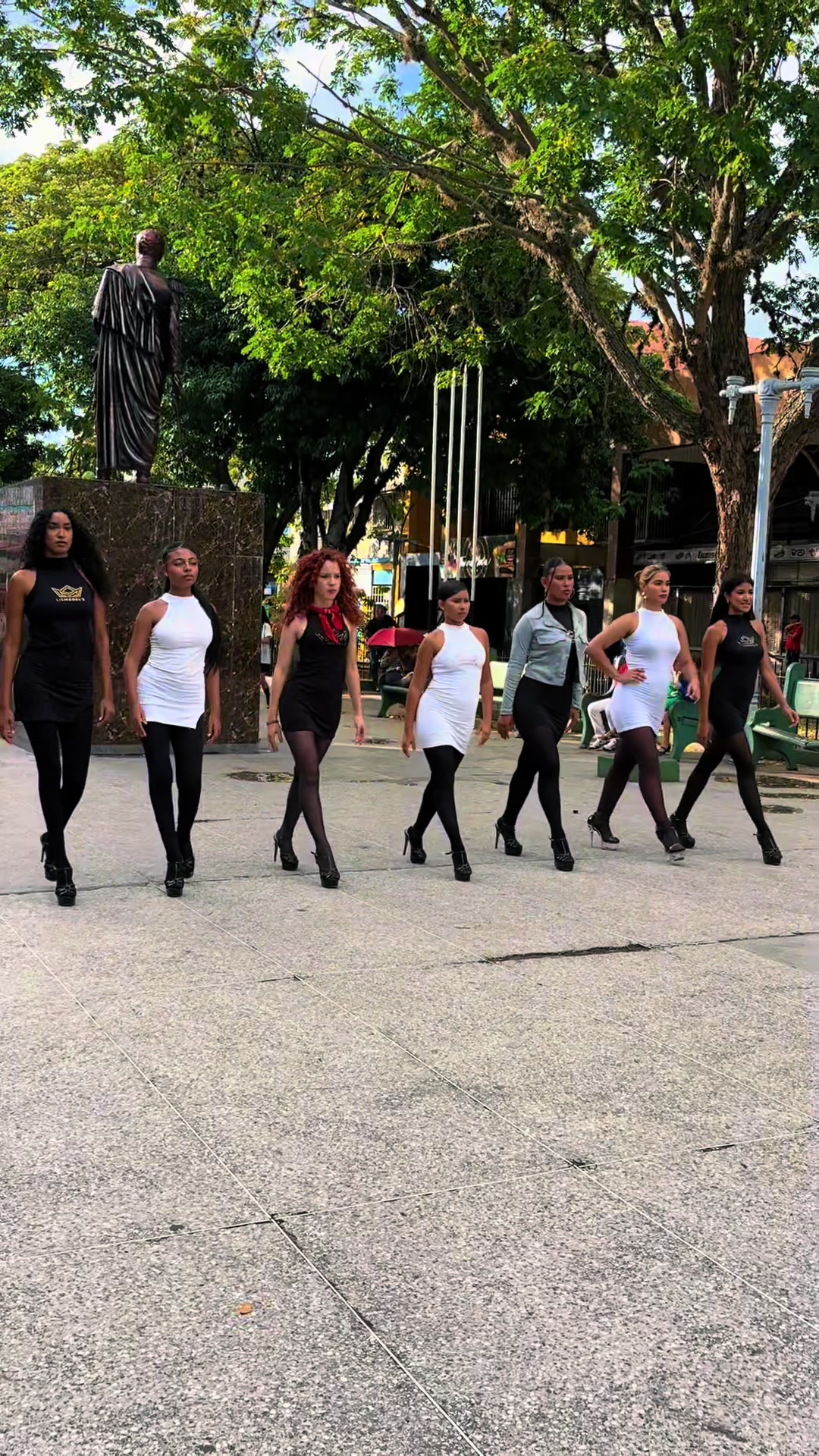 @Lismodels Academy