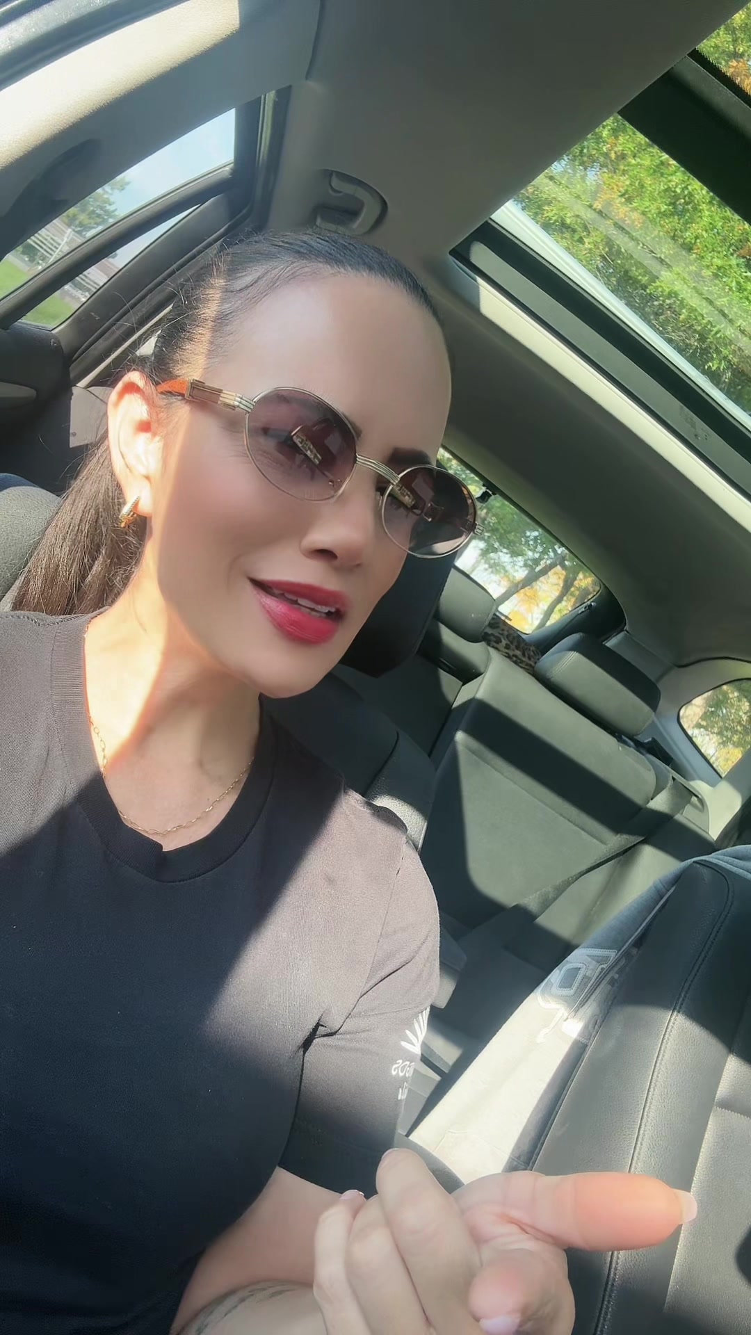 @ElziFroz