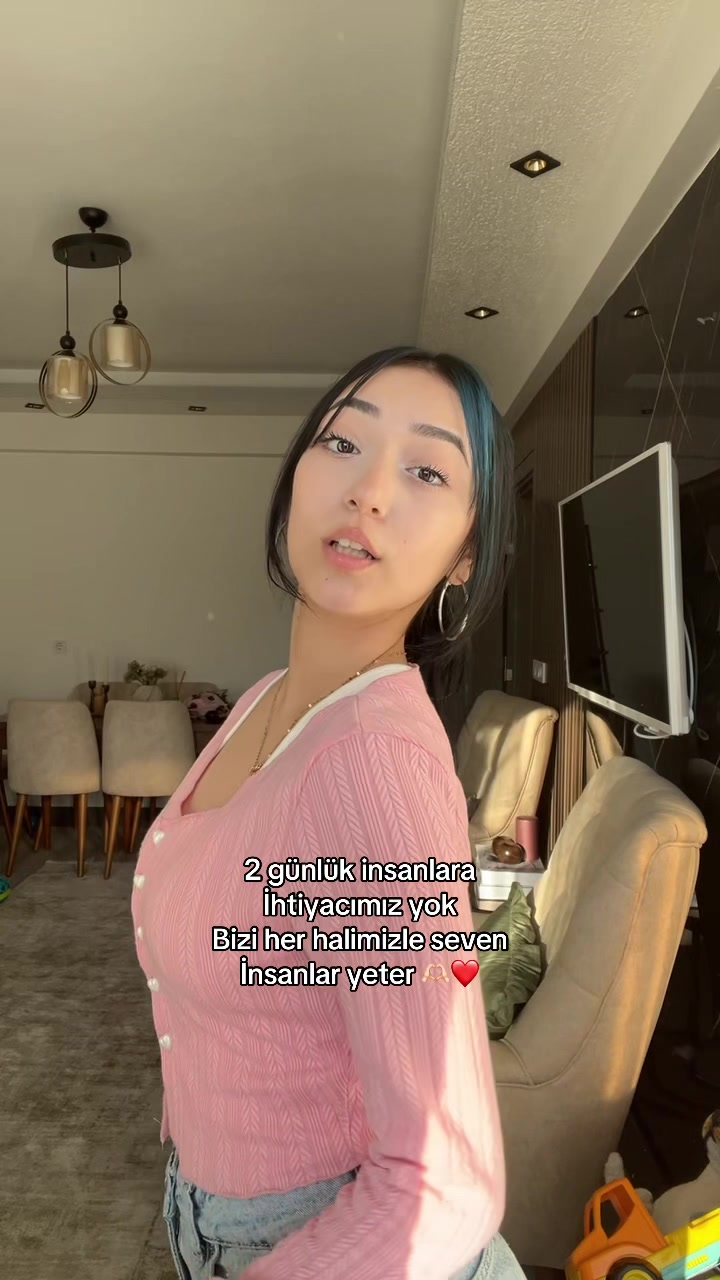 @𝑮𝒂𝒎𝒛𝒆 ☆