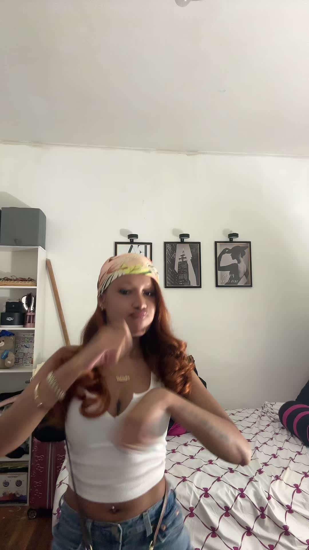 @Myleftcheeck