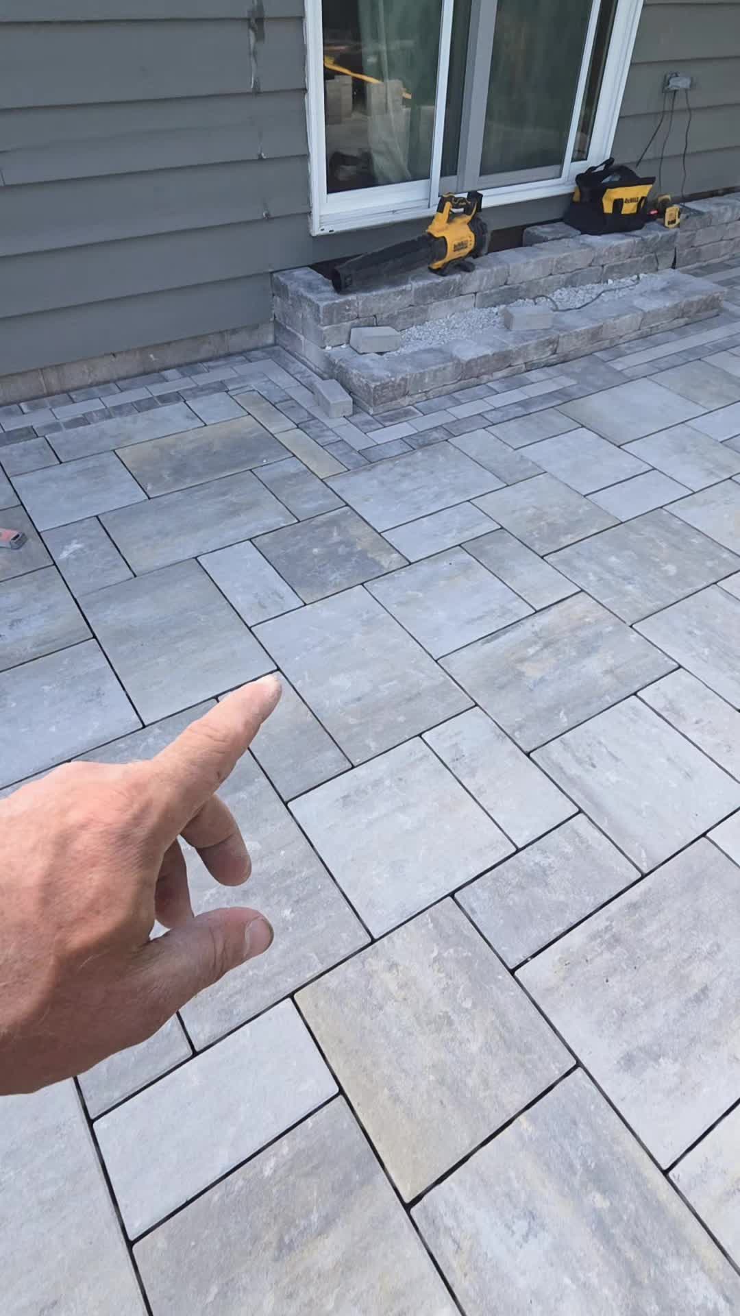 @RW