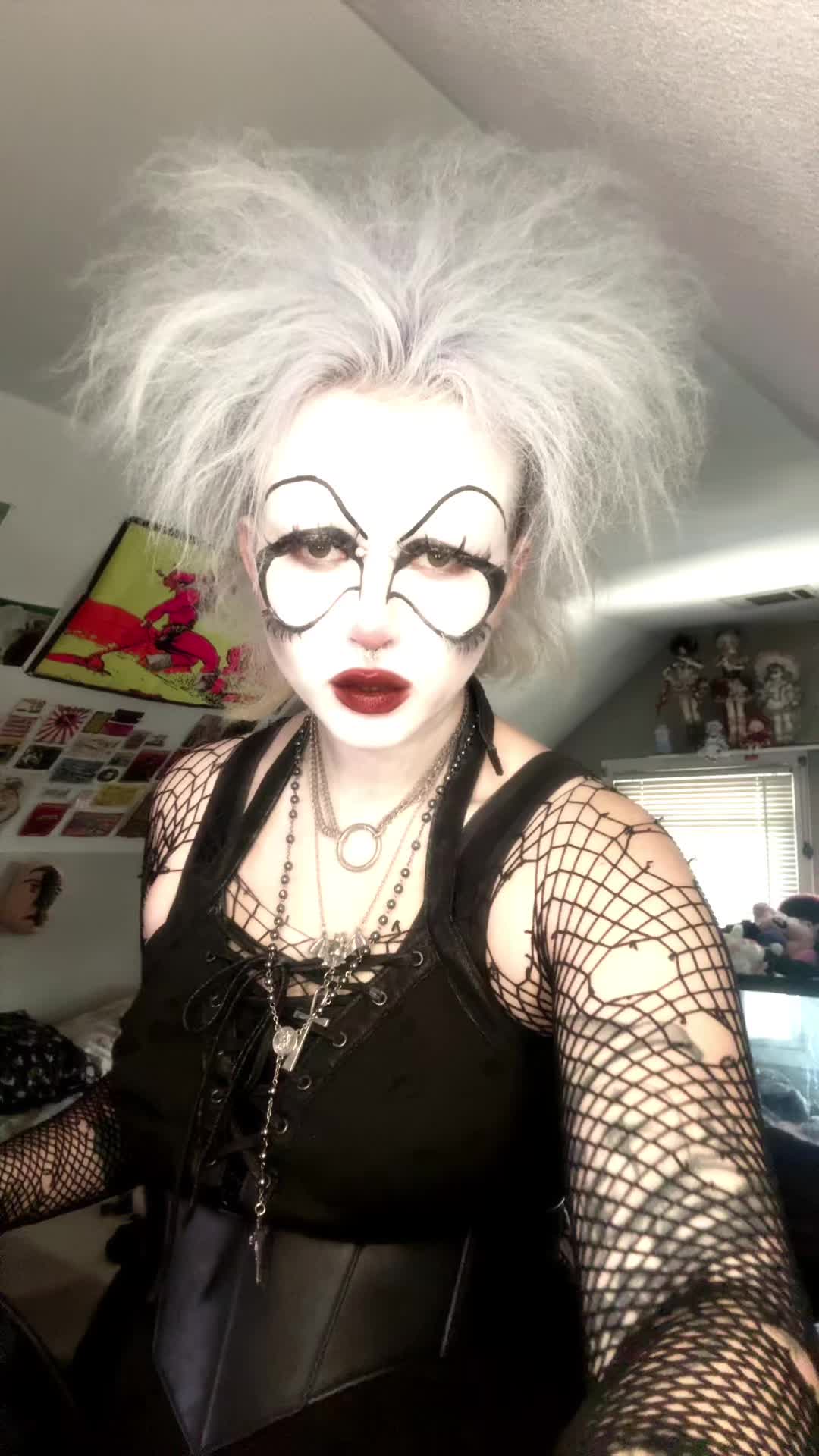 @dollygoth666