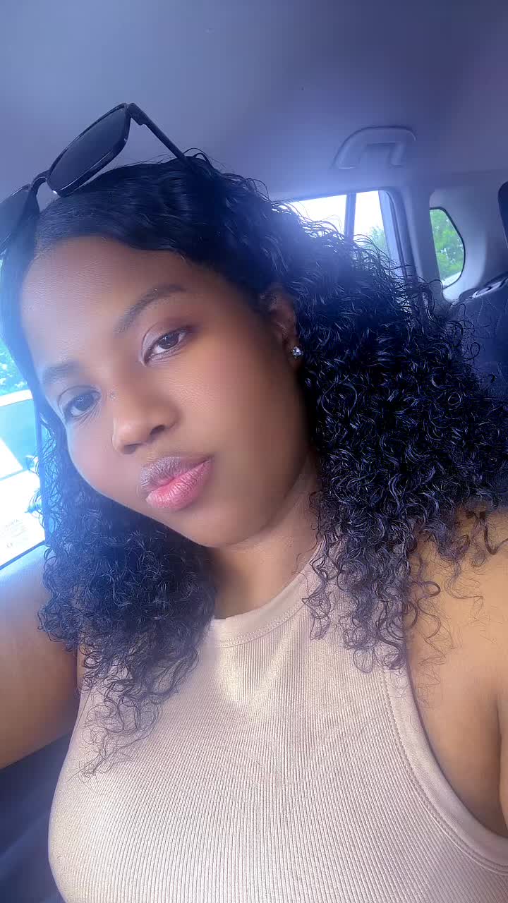 @Lisa Bradley 🇧🇿 🇧🇿