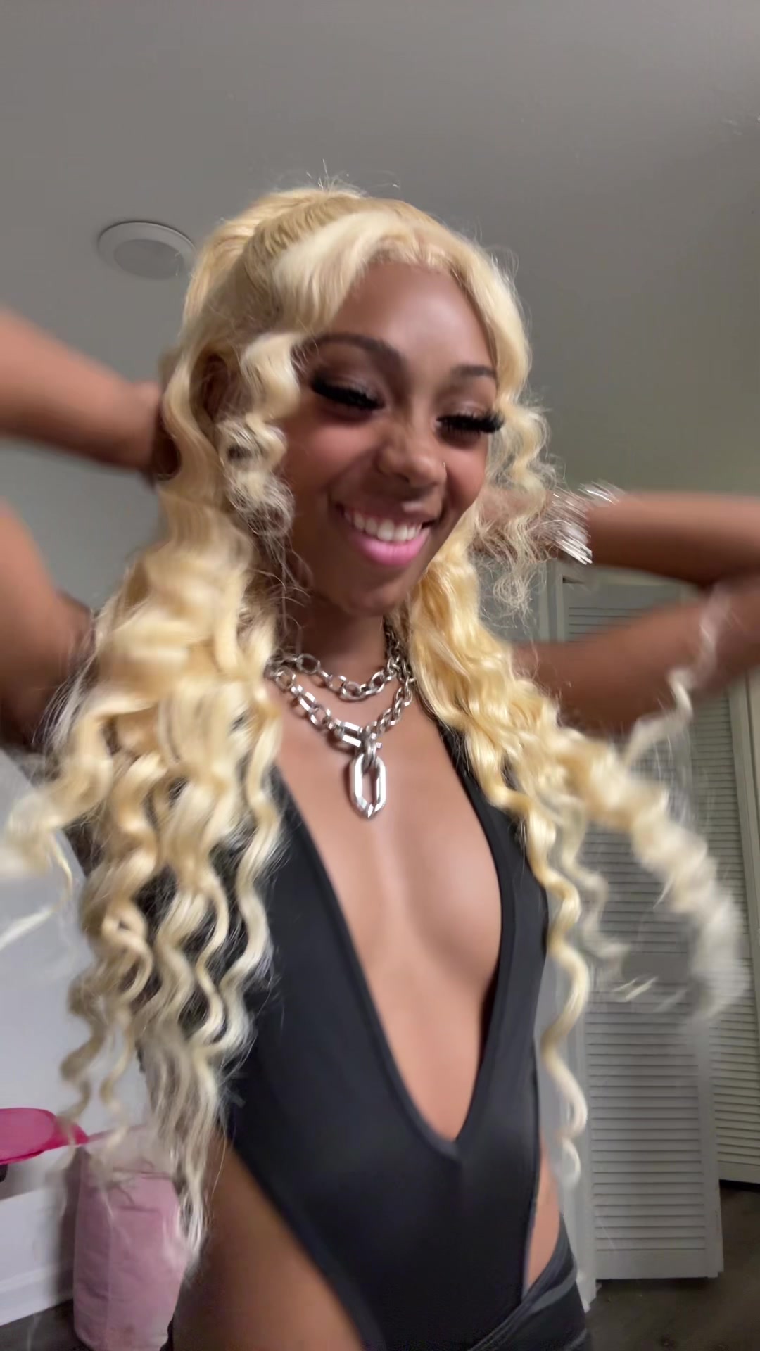 @T