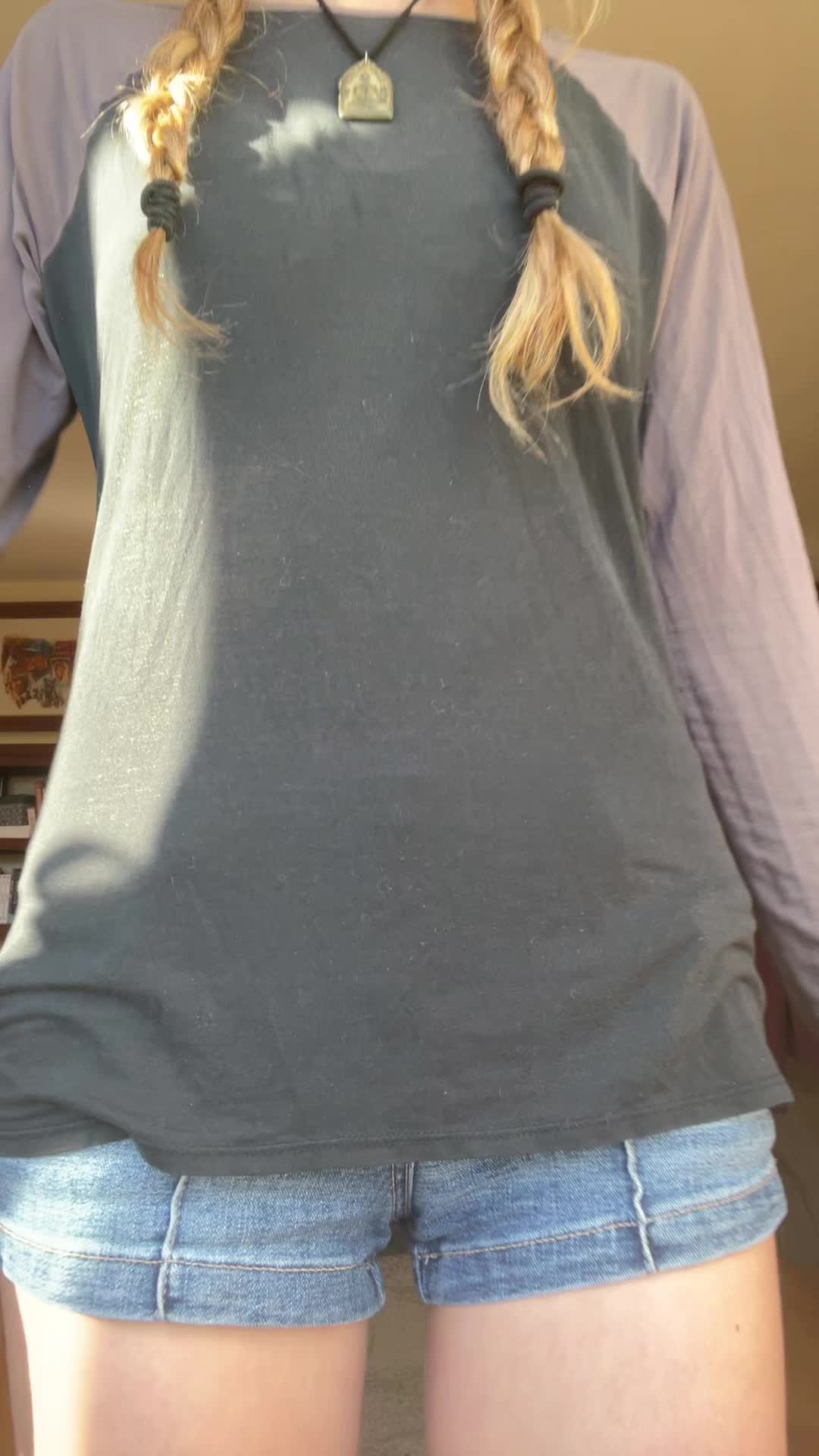 @chocolatemilkmousedeer16