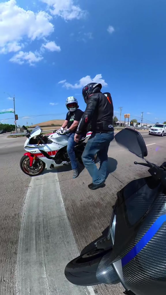 @MotoBros