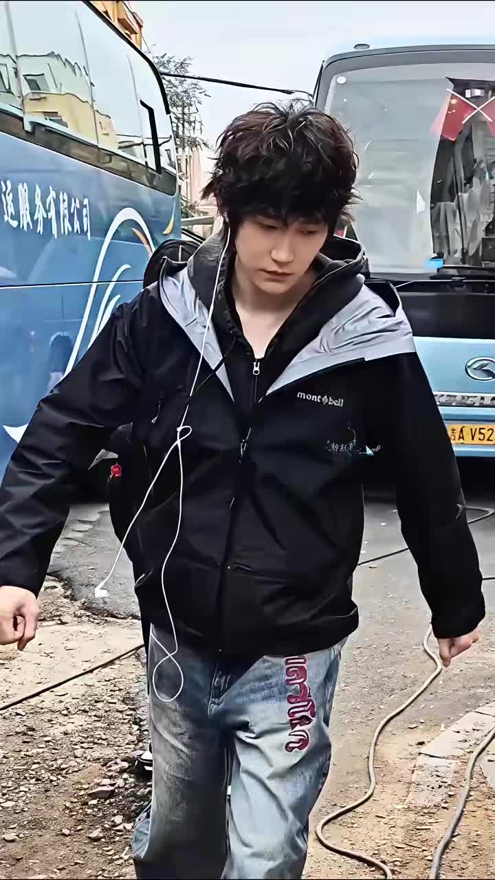 @Sirivipa Aon Kasemsi