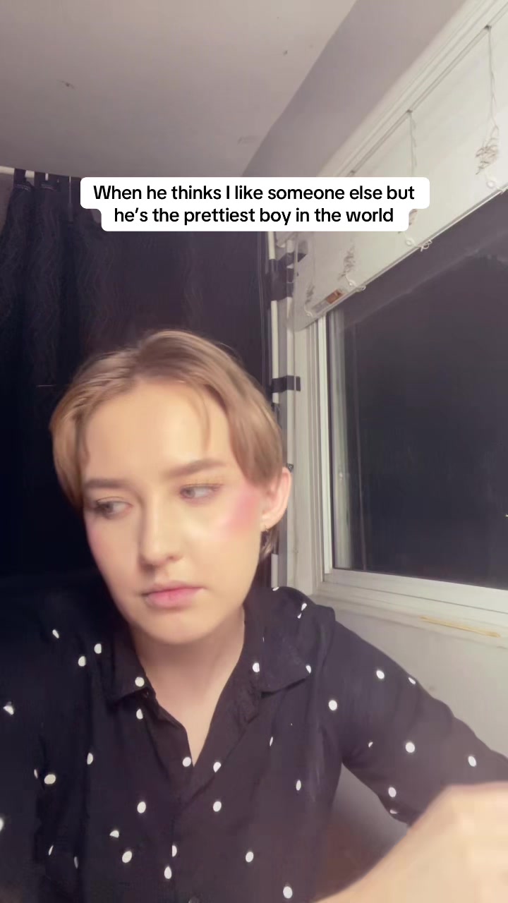 @DoctorWhom
