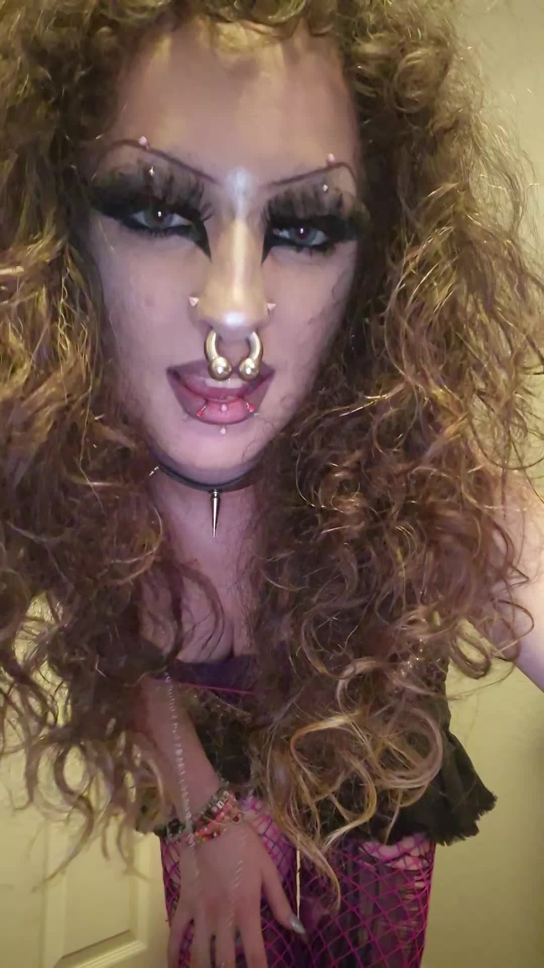 @chloeee