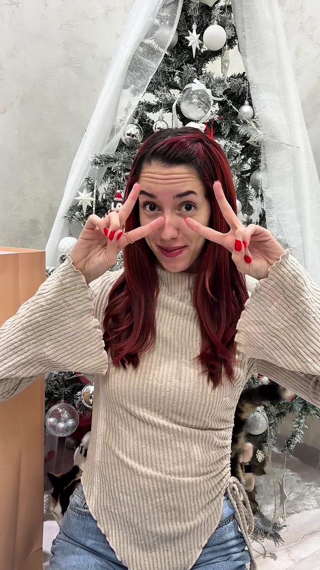 @EmiFox