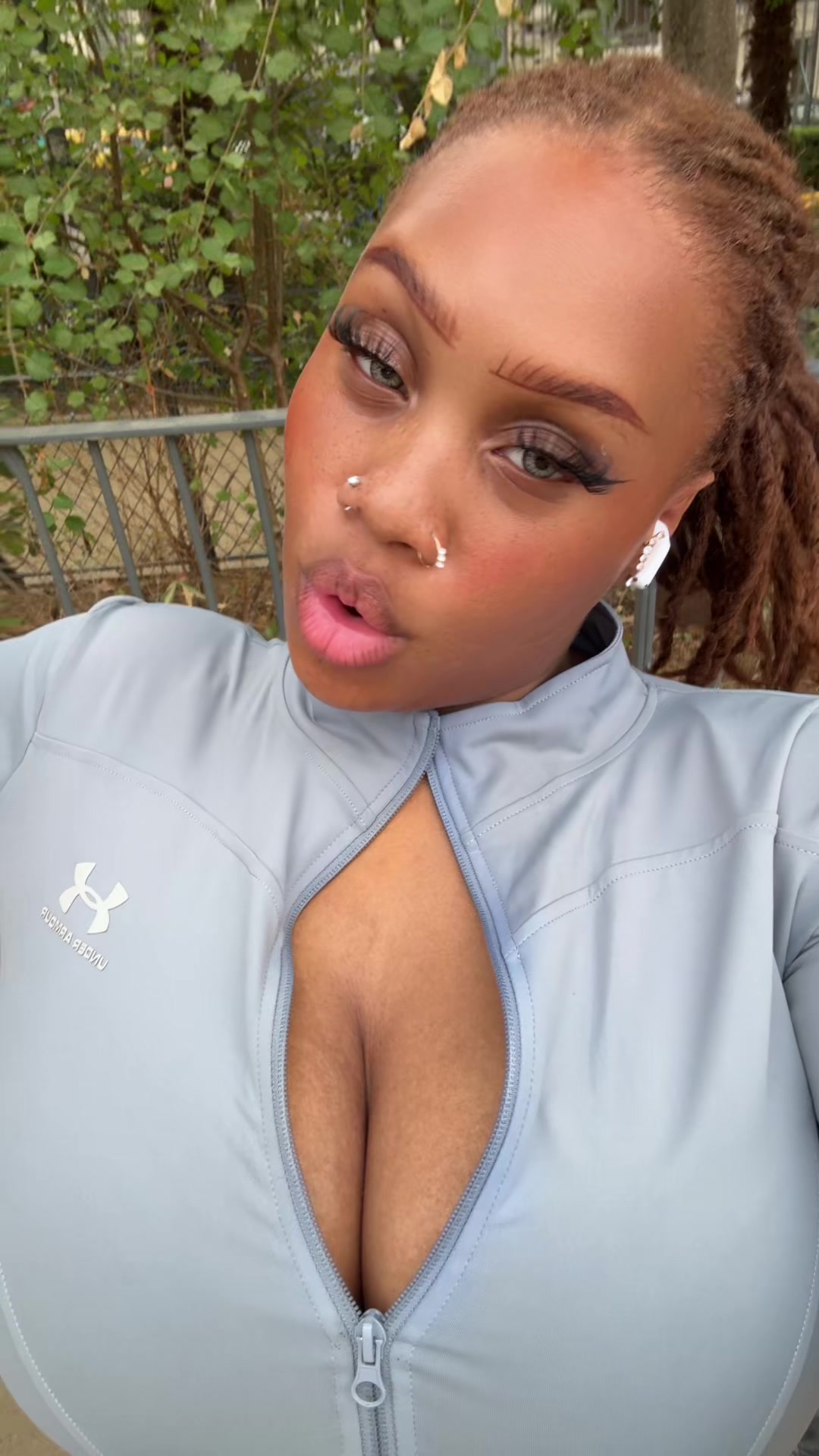 @Byqueenss 👑