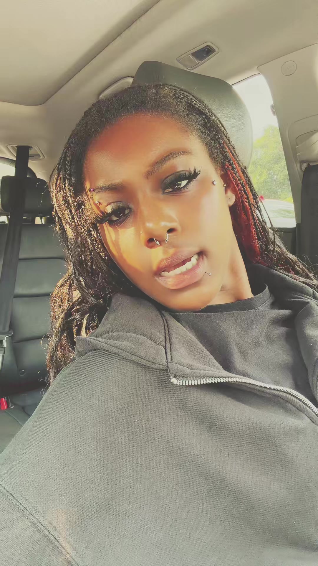 @ant.anettee