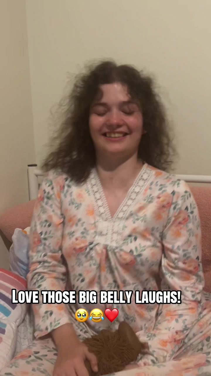 @Hotmomvibes