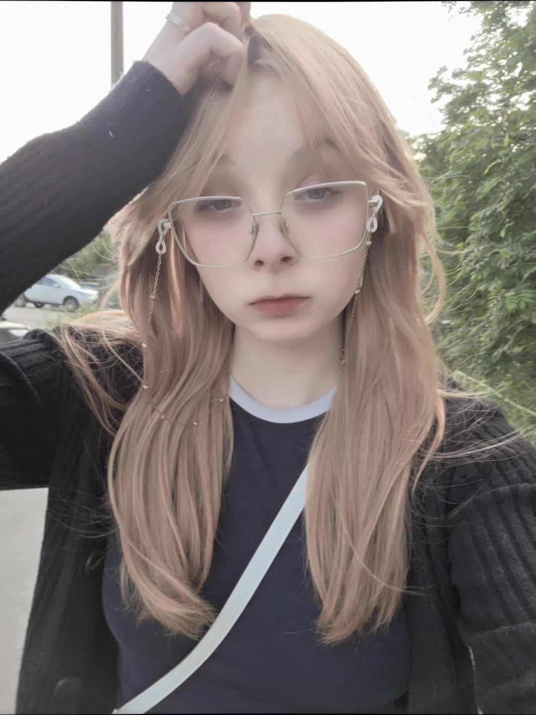 @.@