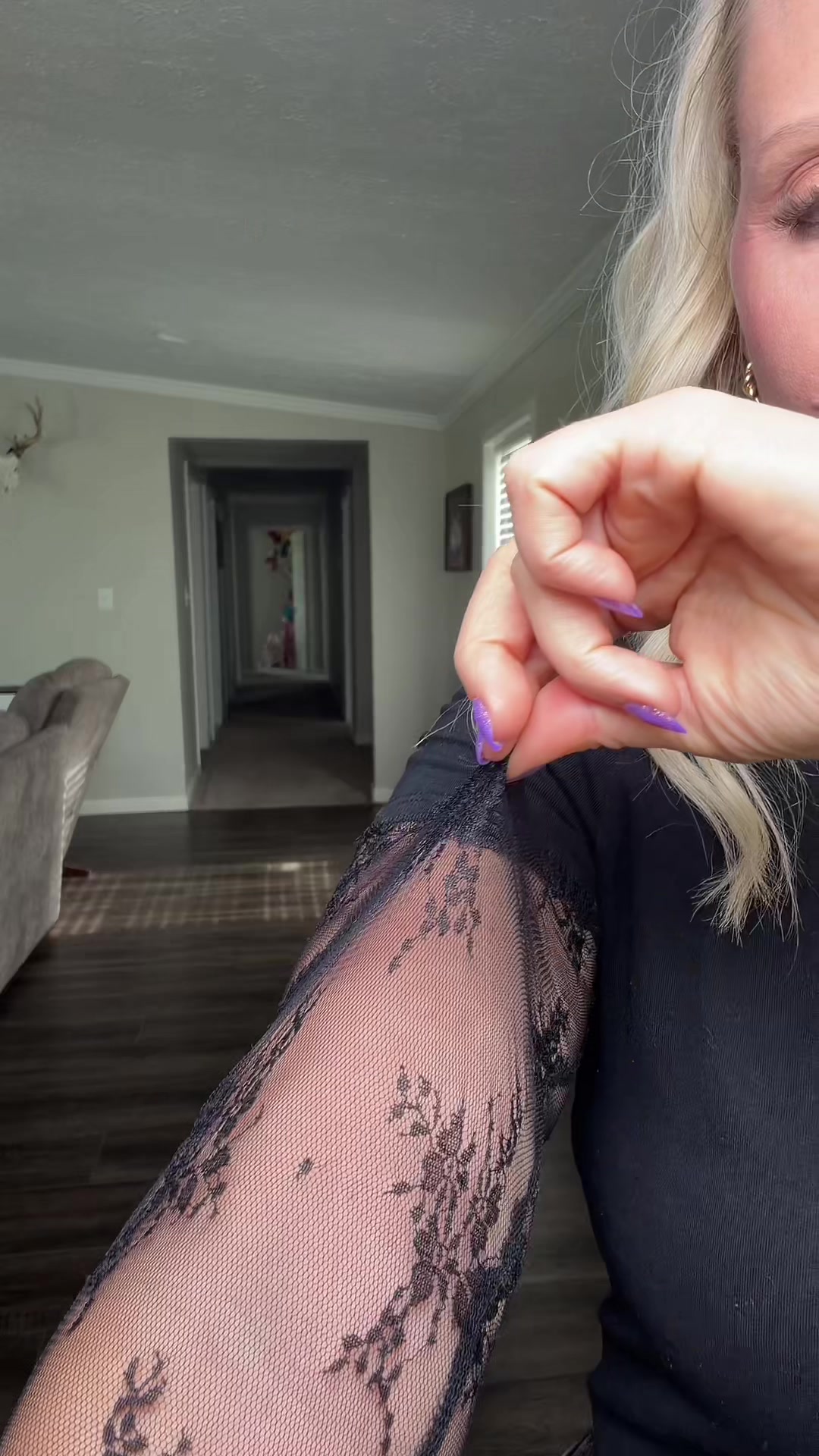 @Alli | SAHM | Farm Wife 🗝️