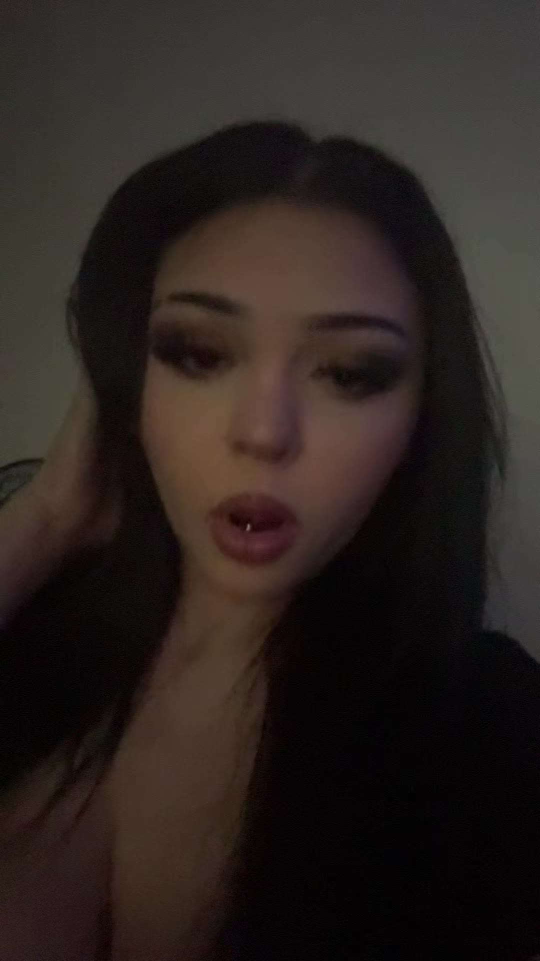 @Elisa