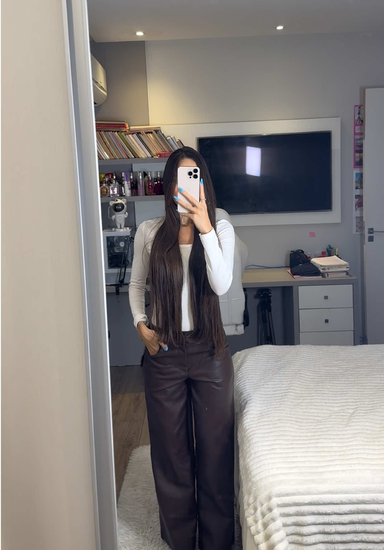 @Tati Prado B-DAY 19/09 🥳